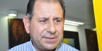 Aumento golpea a transportistas