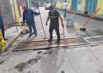 Al fin, reparan rejilla
