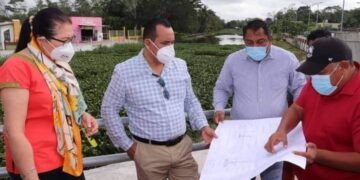 Malecón roto sin reparación