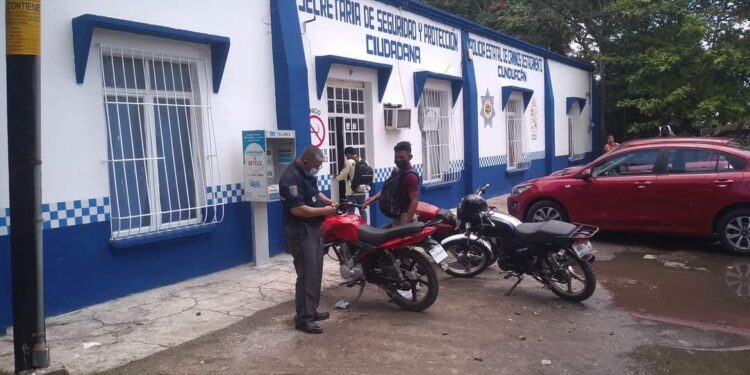 Descentralizan expedición de licencias en municipios