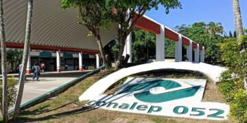 Con temor maestros pelan sus derechos