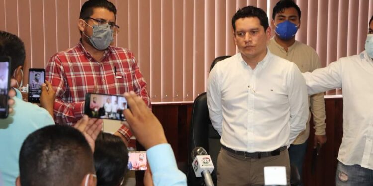 Chelo Cano intimida a Ultimátum Tabasco