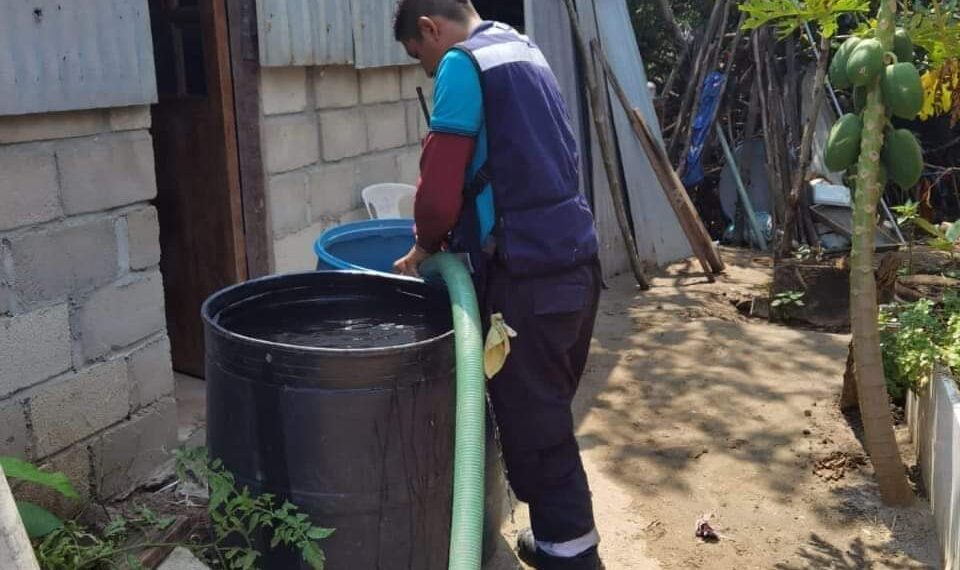 Paraiseños sin agua