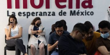 Crean tribus en Morena