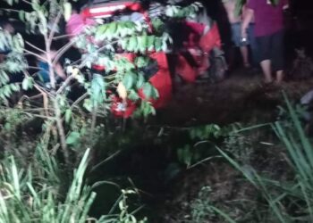 Lo sacó de la carretera