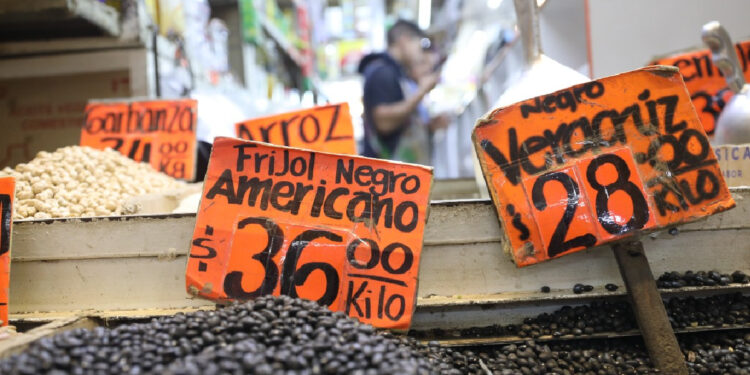 Creció inflación 7.68 por ciento