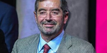 Se descarta Juan Ramón De la Fuente