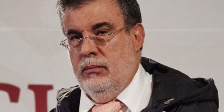 La libraron abogados