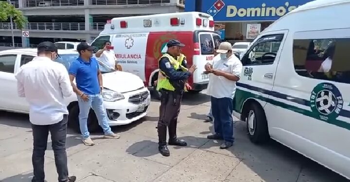 Chocaron por descorteses