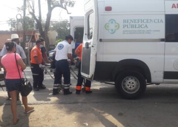 Derrapó y se quebró la pierna