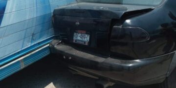 Enloquecido vende agua