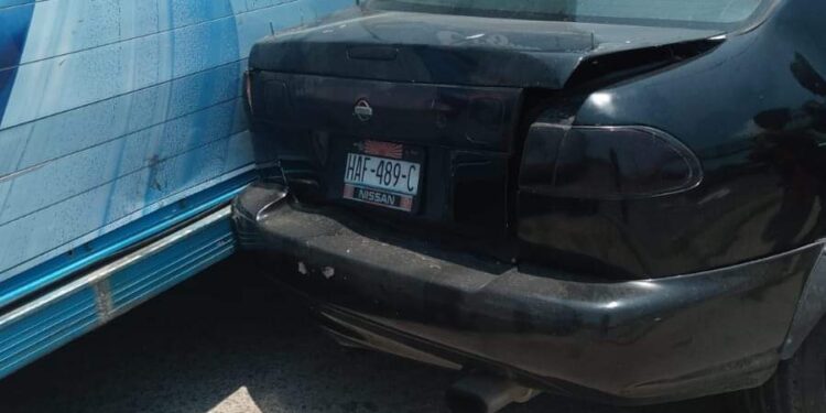 Enloquecido vende agua