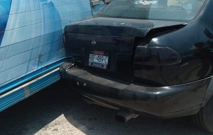 Enloquecido vende agua