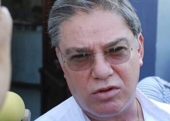 Los Aspirantes (X)- Fernando Mayans Canabal