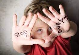 Los padres, los hijos, los maestros……..Bulling.