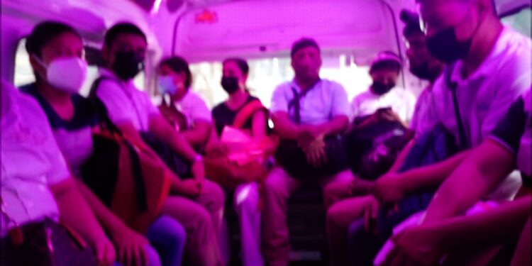 Cubrebocas obligatorio en el transporte público