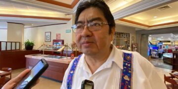 Retrocedería la democracia