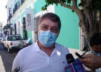 Mayans: «Yo no soy mago»
