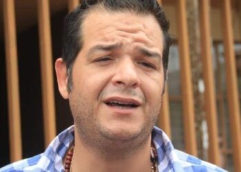 Que se vaya Silvia Roldán