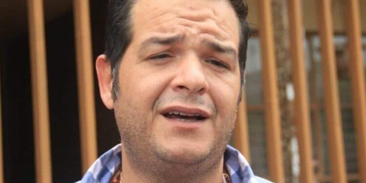 Que se vaya Silvia Roldán