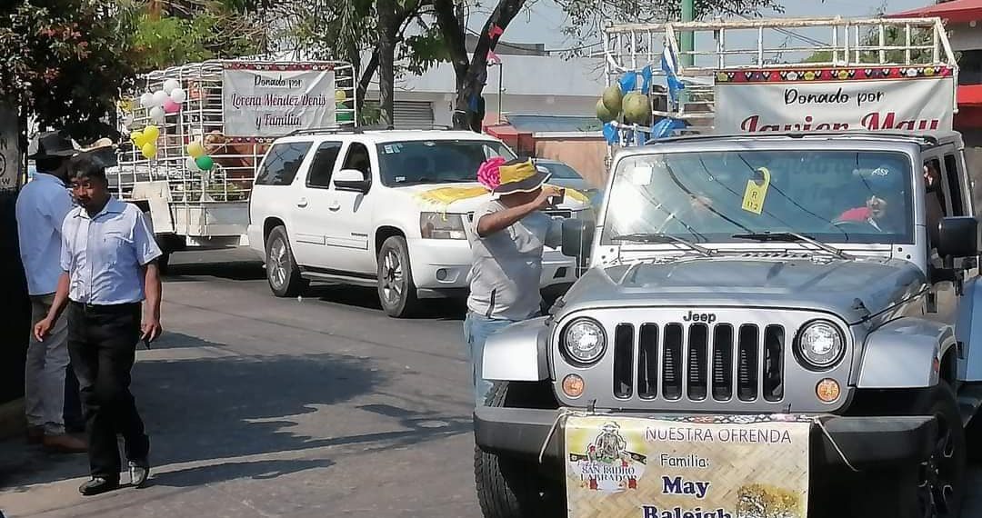 Presumen “austeridad” y exhiben su riqueza