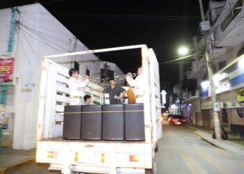 En penumbras y mentadas
