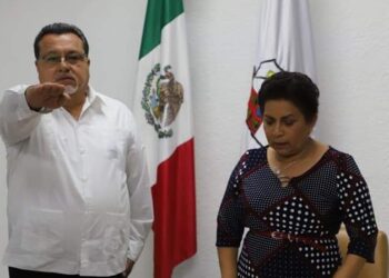 Reubican a funcionarios