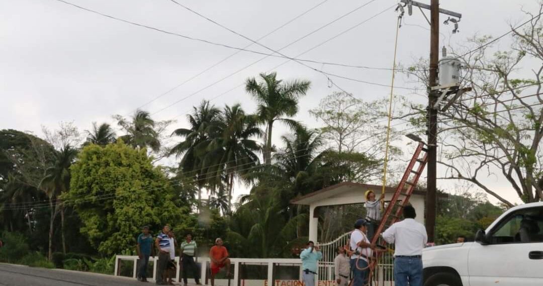 Sin luz, agua e internet