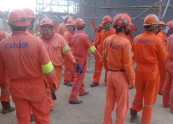 Obreros sin salario