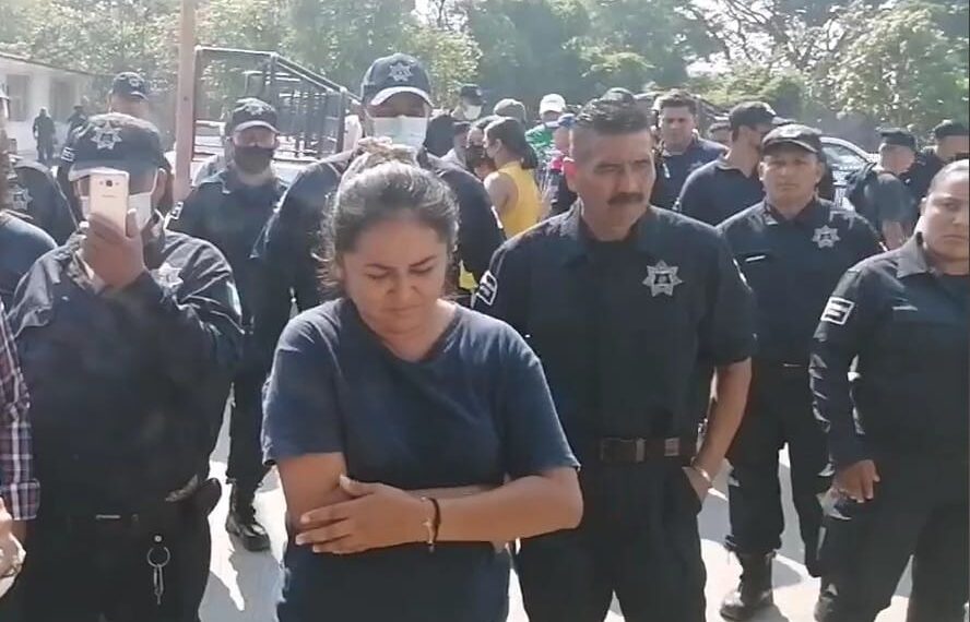 Doblegaron a policías