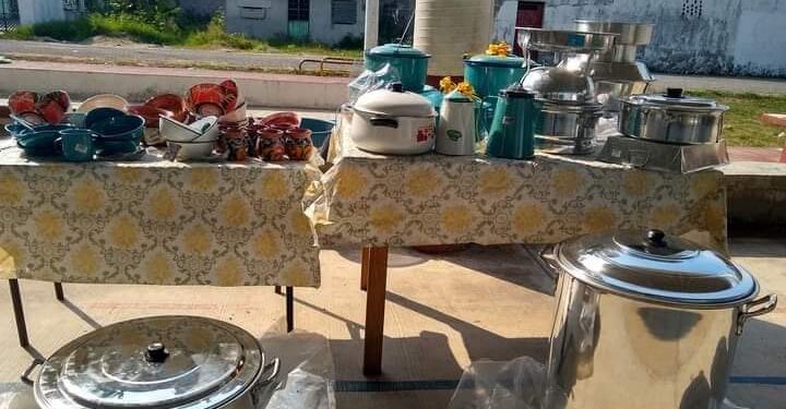 Improvisan comercios