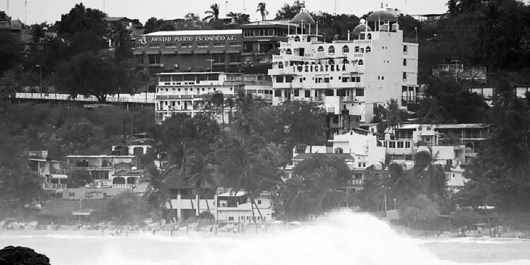 Oaxaca abrió 203 refugios