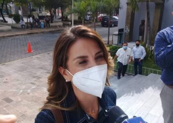 ¿Por qué gobierno recibe prórroga y usuarios no?