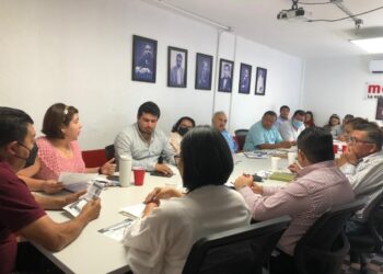 Morena desobedece a INE; ahora busca firmas contra “traidores”