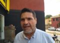 Otro que se va