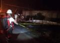 Vuelca tráiler sobre la vía Comalcalco Cunduacán, hay varias personas muertas