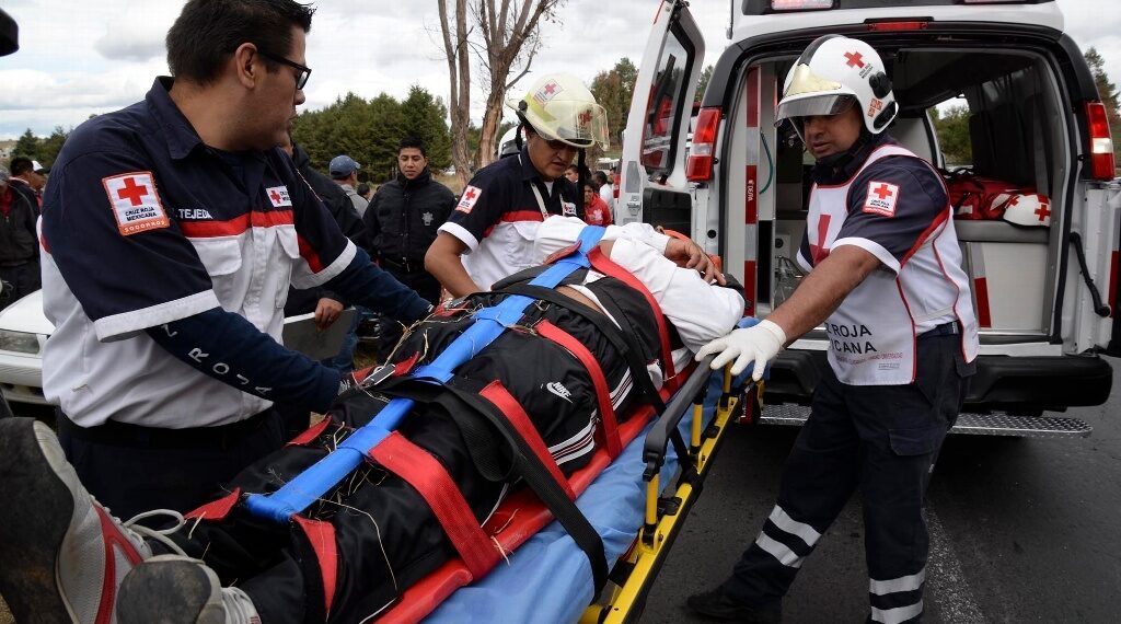 Cruz Roja busca recursos para operar ambulancias