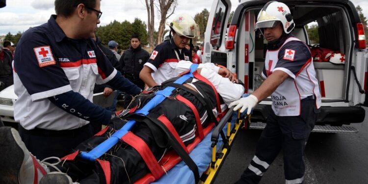 Cruz Roja busca recursos para operar ambulancias