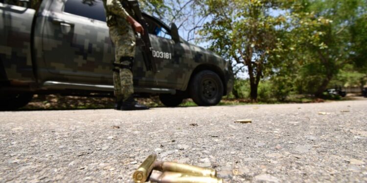 Mueren ocho criminales y cuatro policías en El Salto
