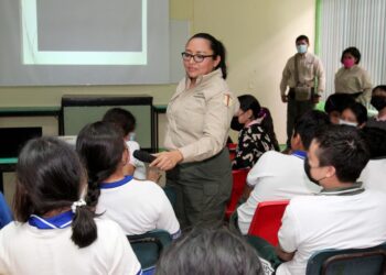 Sensibilizan a estudiantes