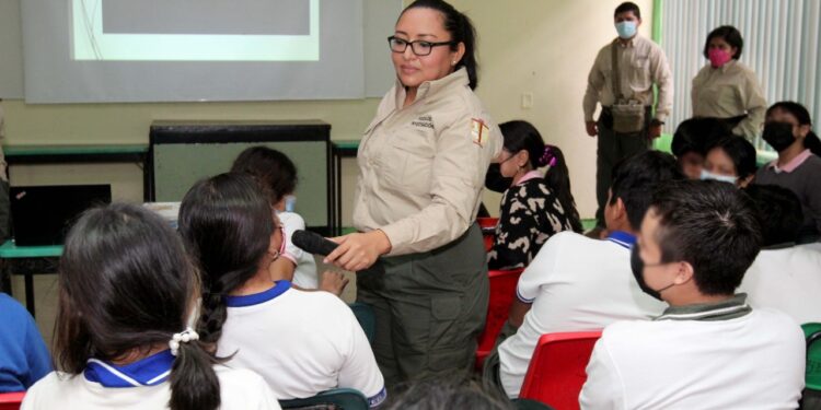 Sensibilizan a estudiantes