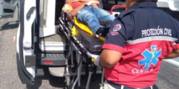 Se enredó con su propio remolque