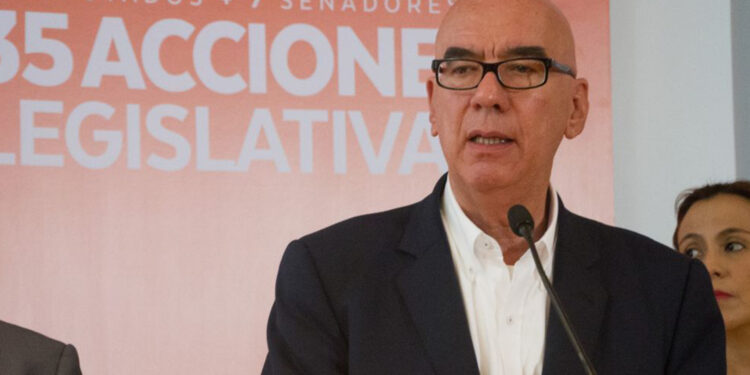 MC busca consolidarse