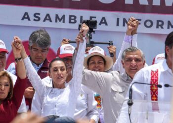 Denuncian a “corcholatas”