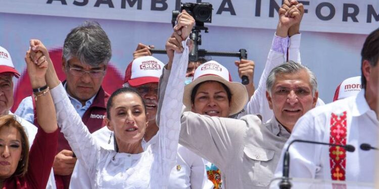 Denuncian a “corcholatas”