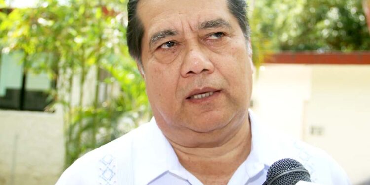 UJAT: Rector de las Bolas Mágicas