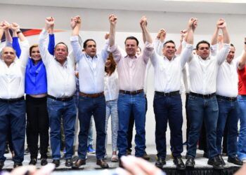 Oposición fortalecida