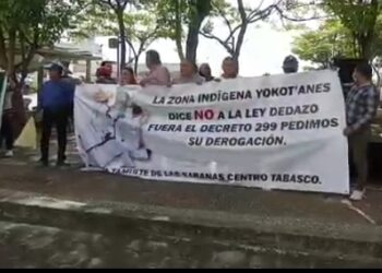 Protestan delegados legítimos