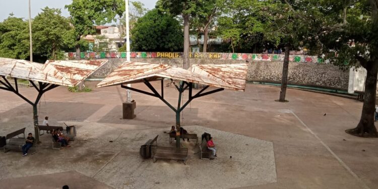 Ambulantes desalojados