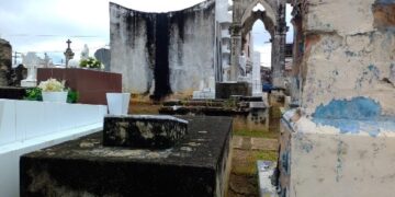 No descansan ni en su casa eterna